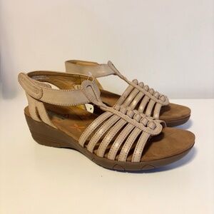 Baretraps Memory Slingback Adjustable Faux Leather Sandals Tan Womens Shoe 6.5